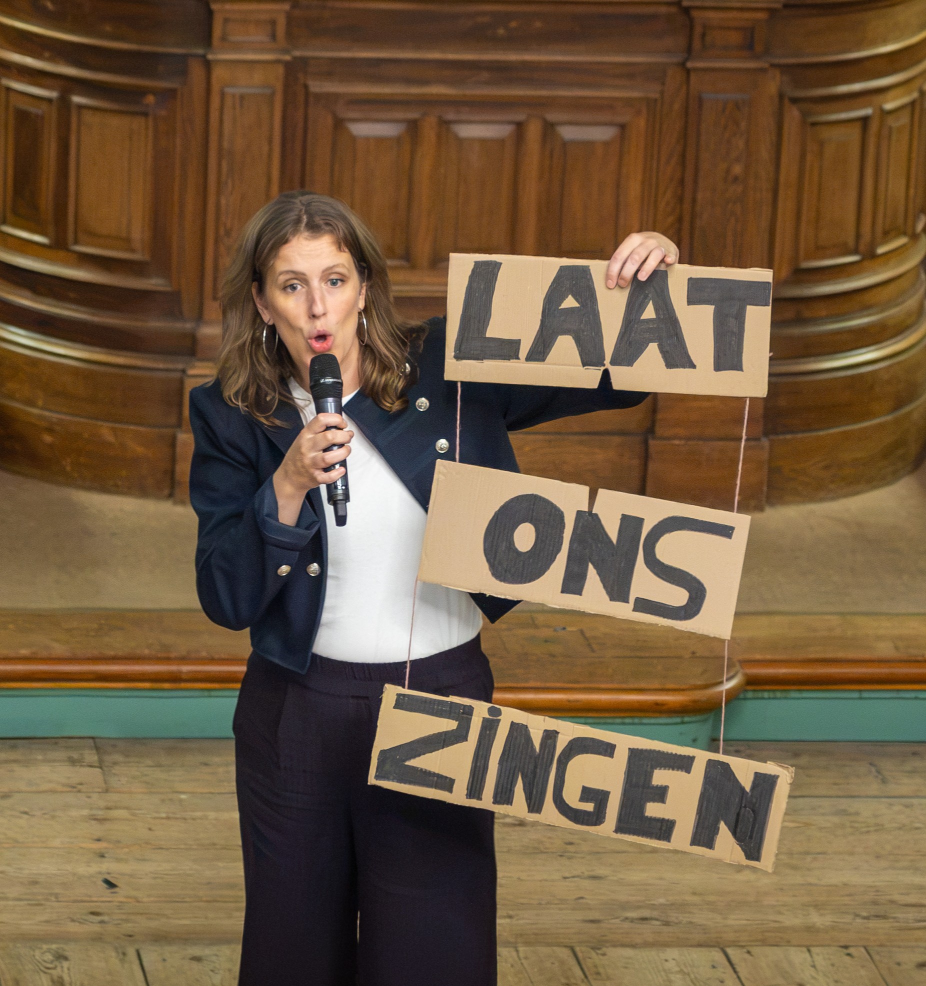 Jurjen Beumerlezing: ‘We leven een bestaan met barsten, maar niet zonder licht’